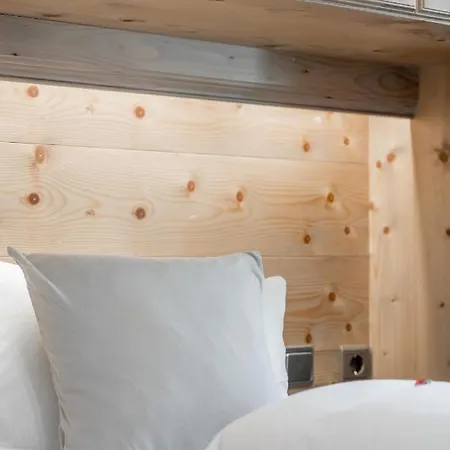 Corso's Annabell - 3* Ζόλντεν