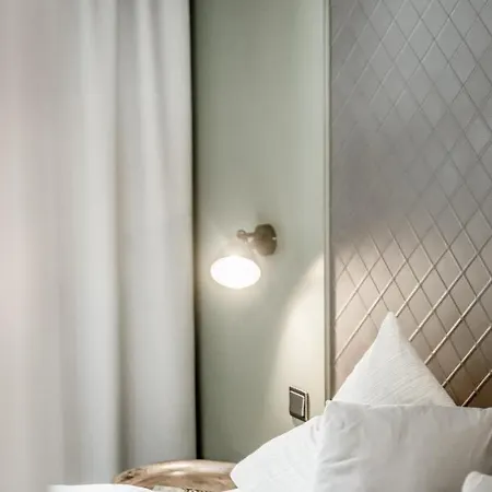 Corso's Annabell - Bed and Breakfast Ζόλντεν