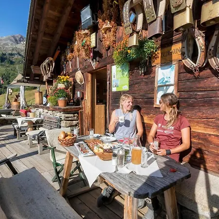 Oda ve Kahvaltı Corso's Annabell - 3*